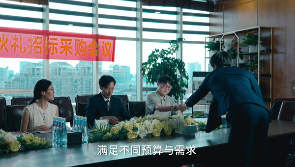 一卡传心意，精致又体面。蟹状元大闸蟹礼卡
