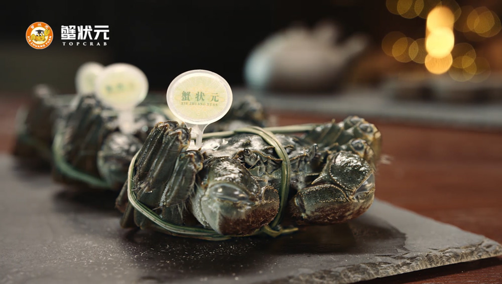 脱了四次壳的大闸蟹