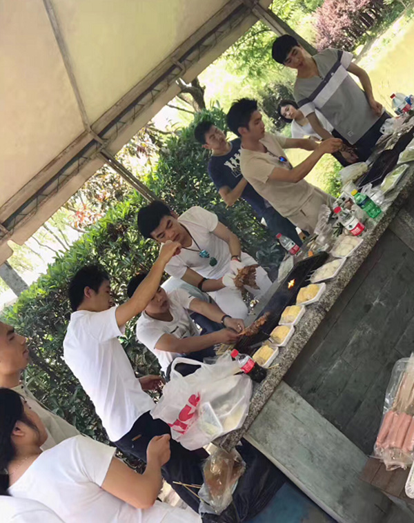 蟹状元2017顾村公园团建烧烤活动01
