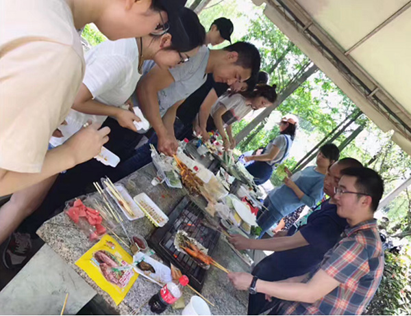 蟹状元团建烧烤活动02