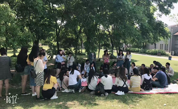 公司团建烧烤活动04