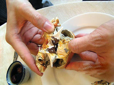 阳澄湖大闸蟹美食：吃蟹步骤2