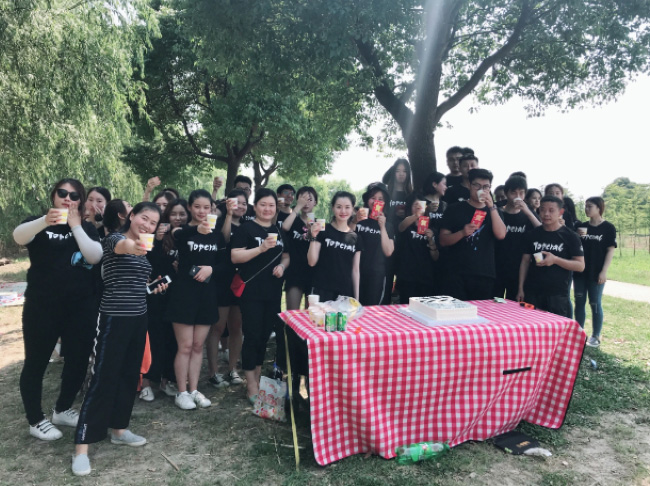 蟹状元六月份同学祝你们生日快乐