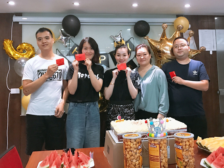 蟹状元八月生日会
