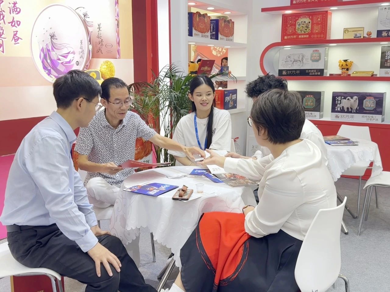 蟹状元亮相第32届深圳礼品展现场0004 蟹状元亮相第32届深圳礼品展现场0004